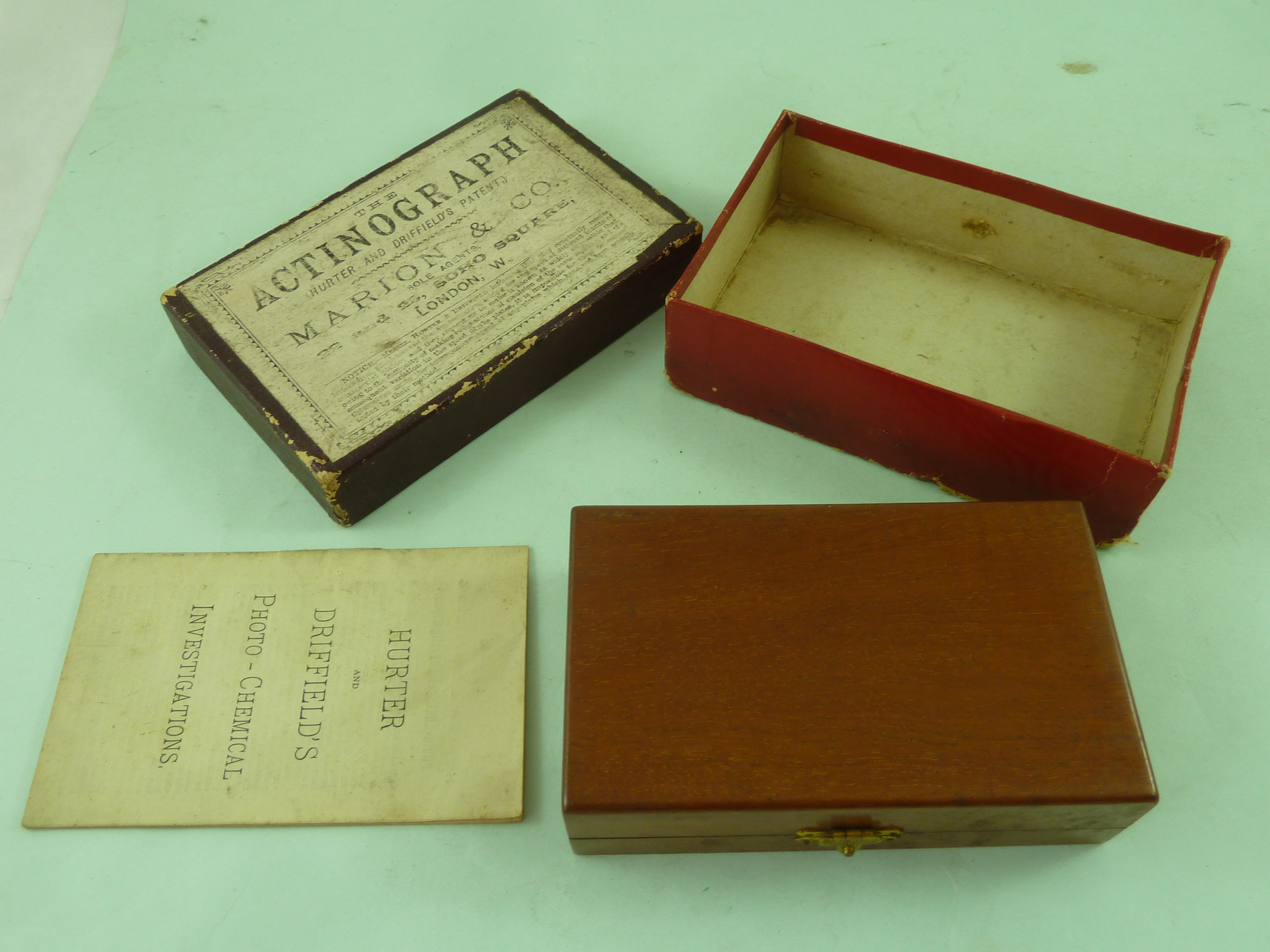 Hurter Driffield s Actinograph Exposure Calculator Light Meter hurter-driffield-s-actinograph-exposure-calculator-light-meter