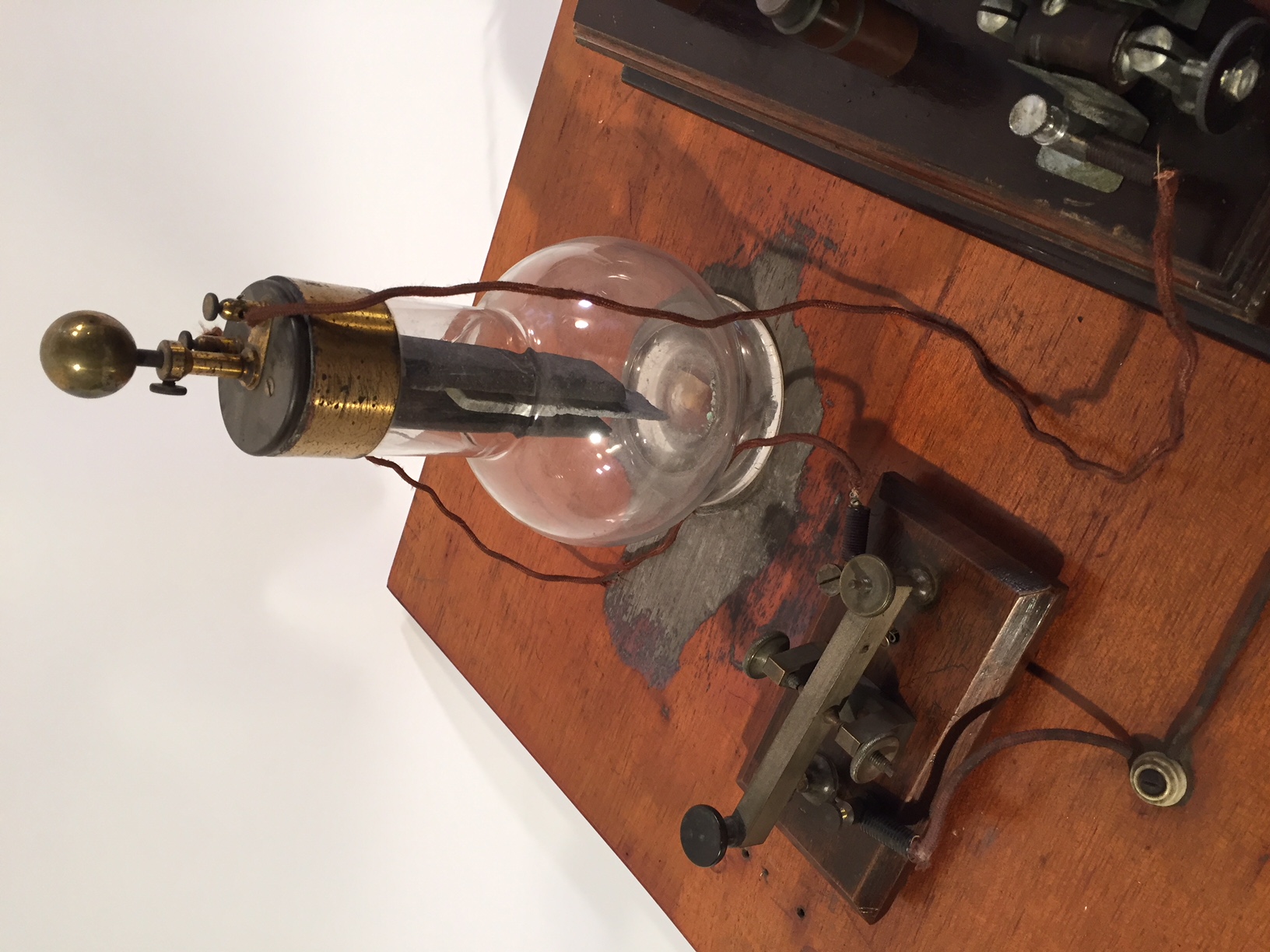 Arare pair of transmitters and receiver Marconi system. these stations