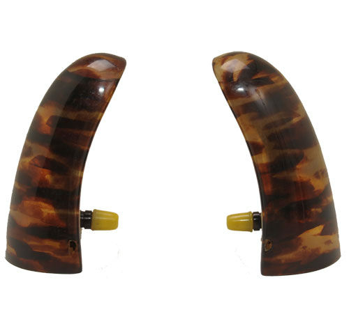 A SET OF FAUX TORTOISE SHELL AURICLES