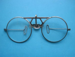 Spectacles1a