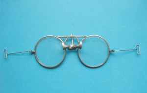 Spectacles1c