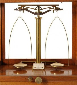 Becker Balance Van Leest Antiques (2)