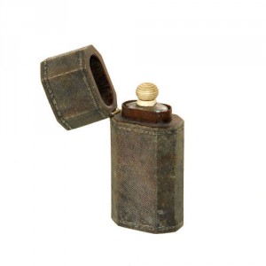 Smelling salts in flacon shagreen casel - van Leest Antiques (2)