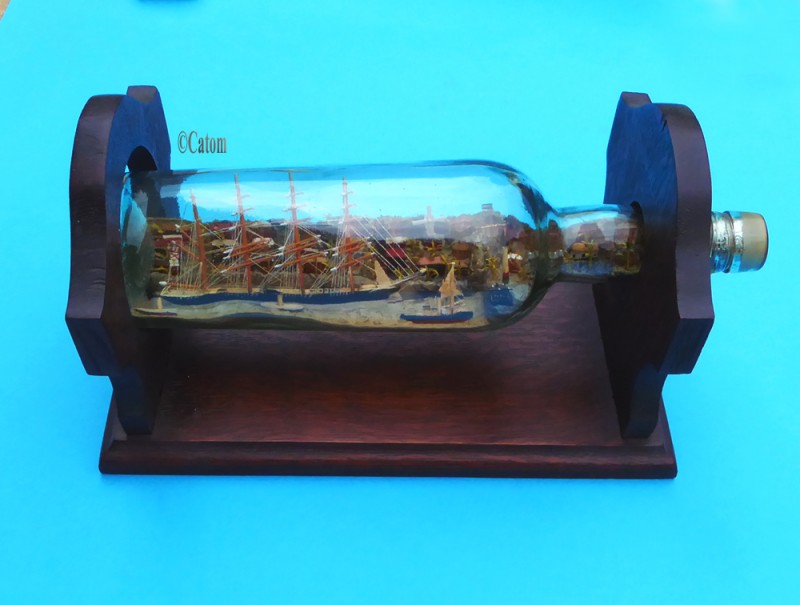 FRENCH SHIP MARINE DIORAMA IN A BOTTLE