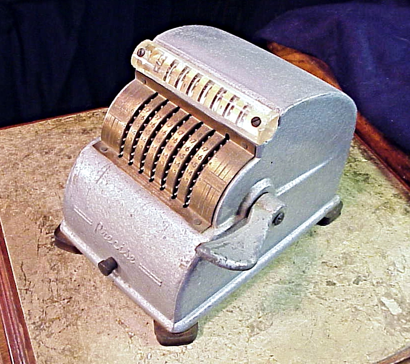 Vintage antique 1946 precise adding calculator machine fleaglass