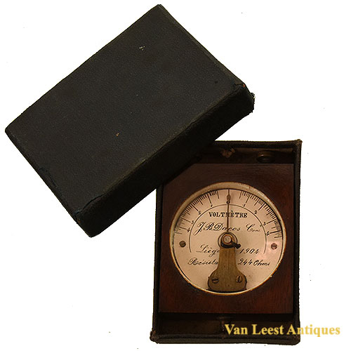 Portable Voltmeter by  J.B. Dacos, 1904