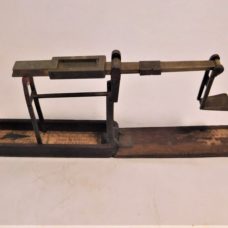 Anthony Wilkinson 18th CENTURY FOLDING GUINEA SCALE