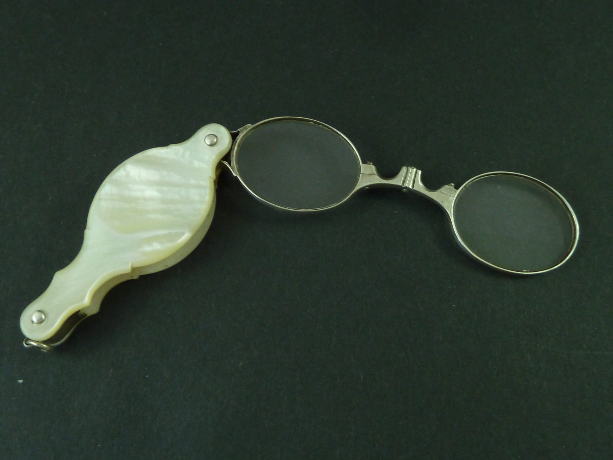 Silver Folding Hinged Bridge Unsprung Lorgnette Mop C1800 Spectacles Oval Lens Antique