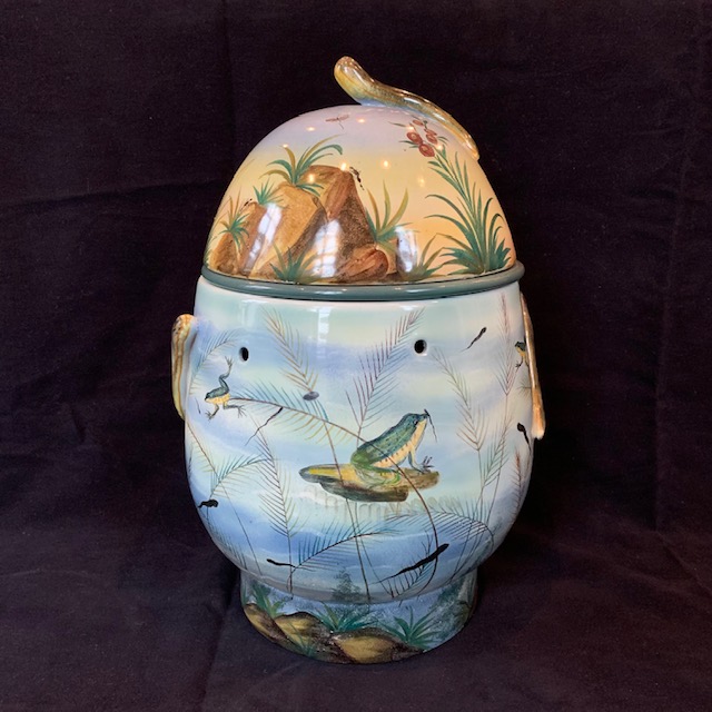 Italian Leeches Jar, hand painted with frogs