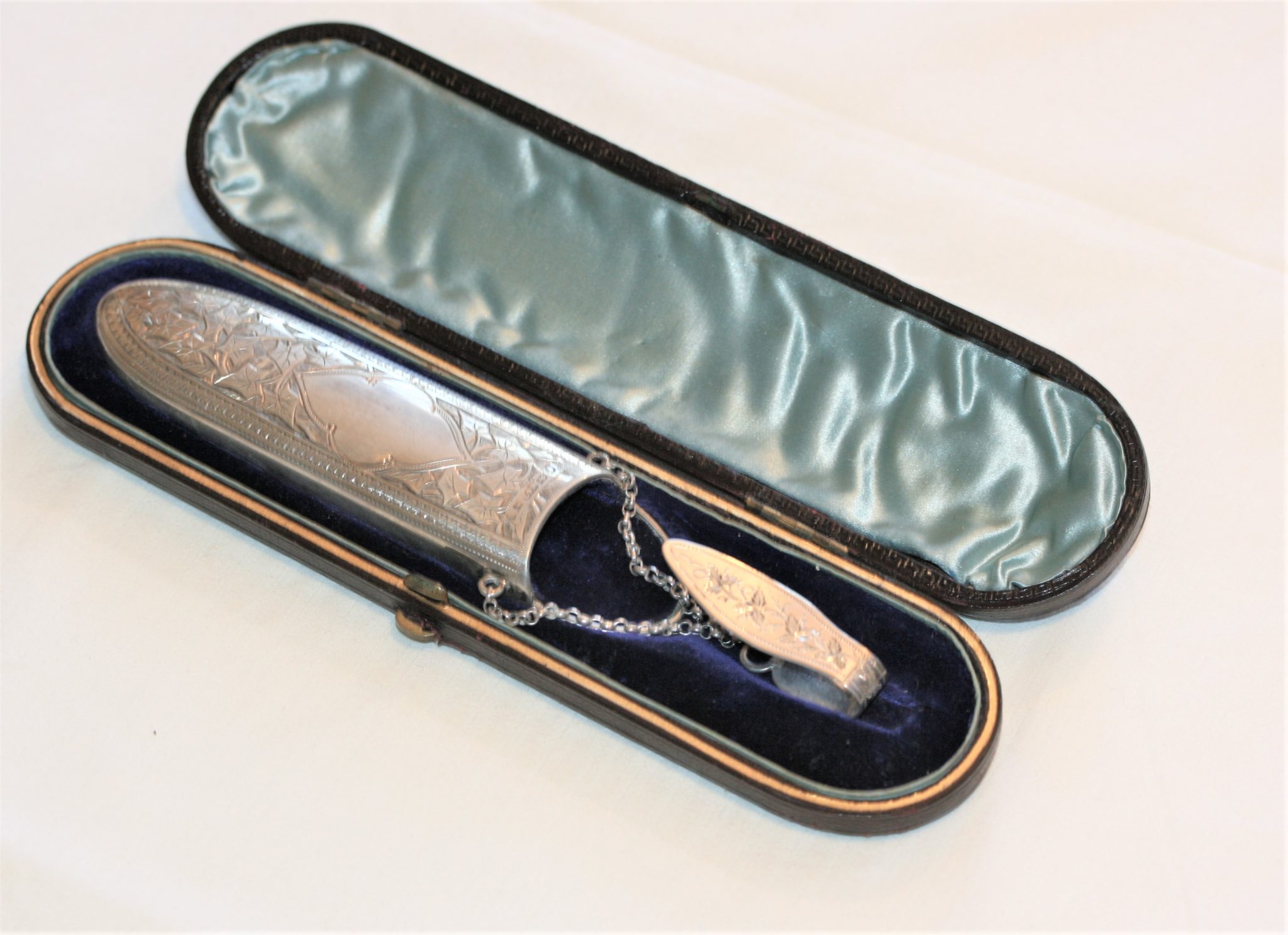 DATED 1887 SILVER CHATALAIN SPECTACLES CASE by HILLARD & THOMASON , WITH ITS ORIGINAL CASE, TIP TOP COND.