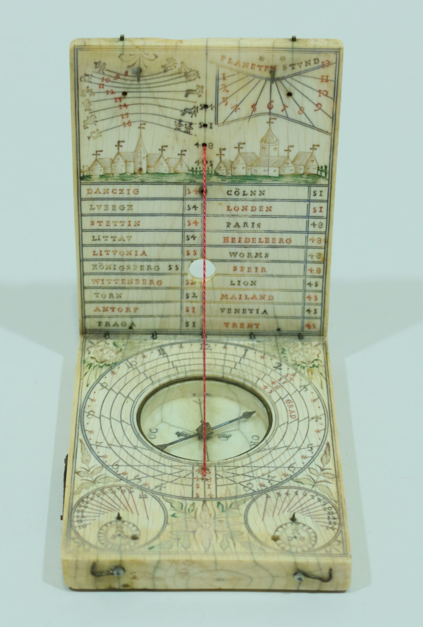 Diptych sundial in ivory signed Michael Lesel dated 1618