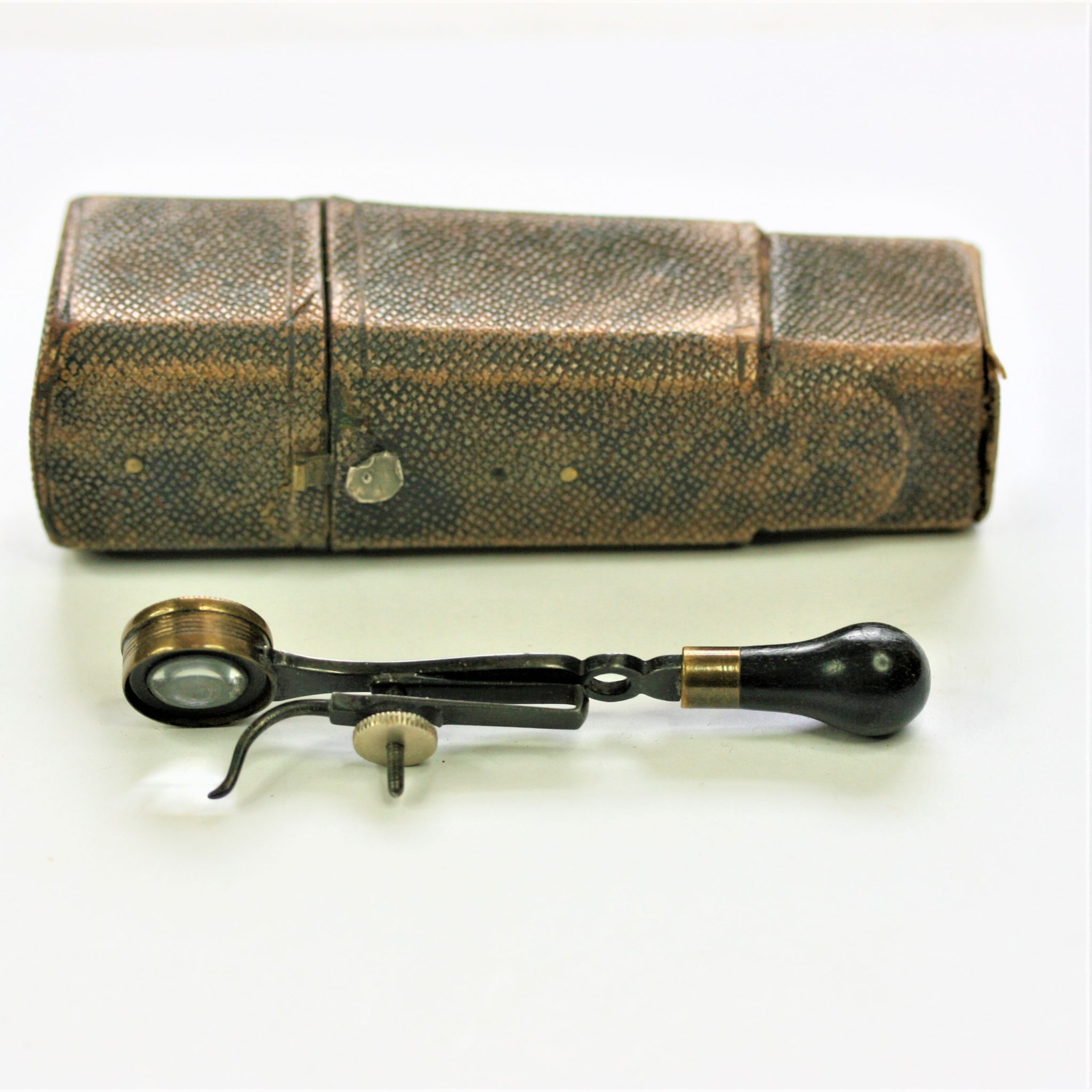POCKET HAND HELD  MICROSCOPE MAGNIFYING GLASS  WITH SHAGREEN CASE , IMAGE GOOD , C1840