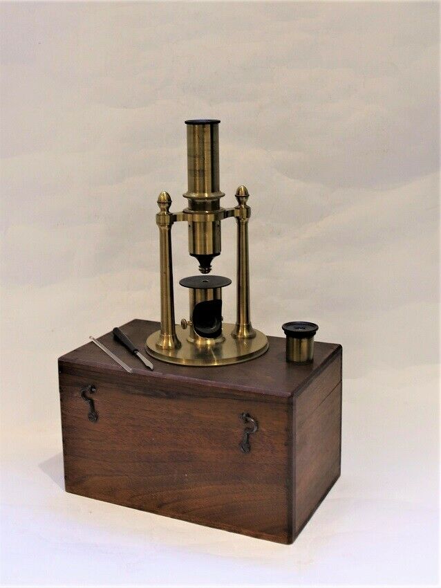 A fine and rare cased two pillars French microscope circa 1840
