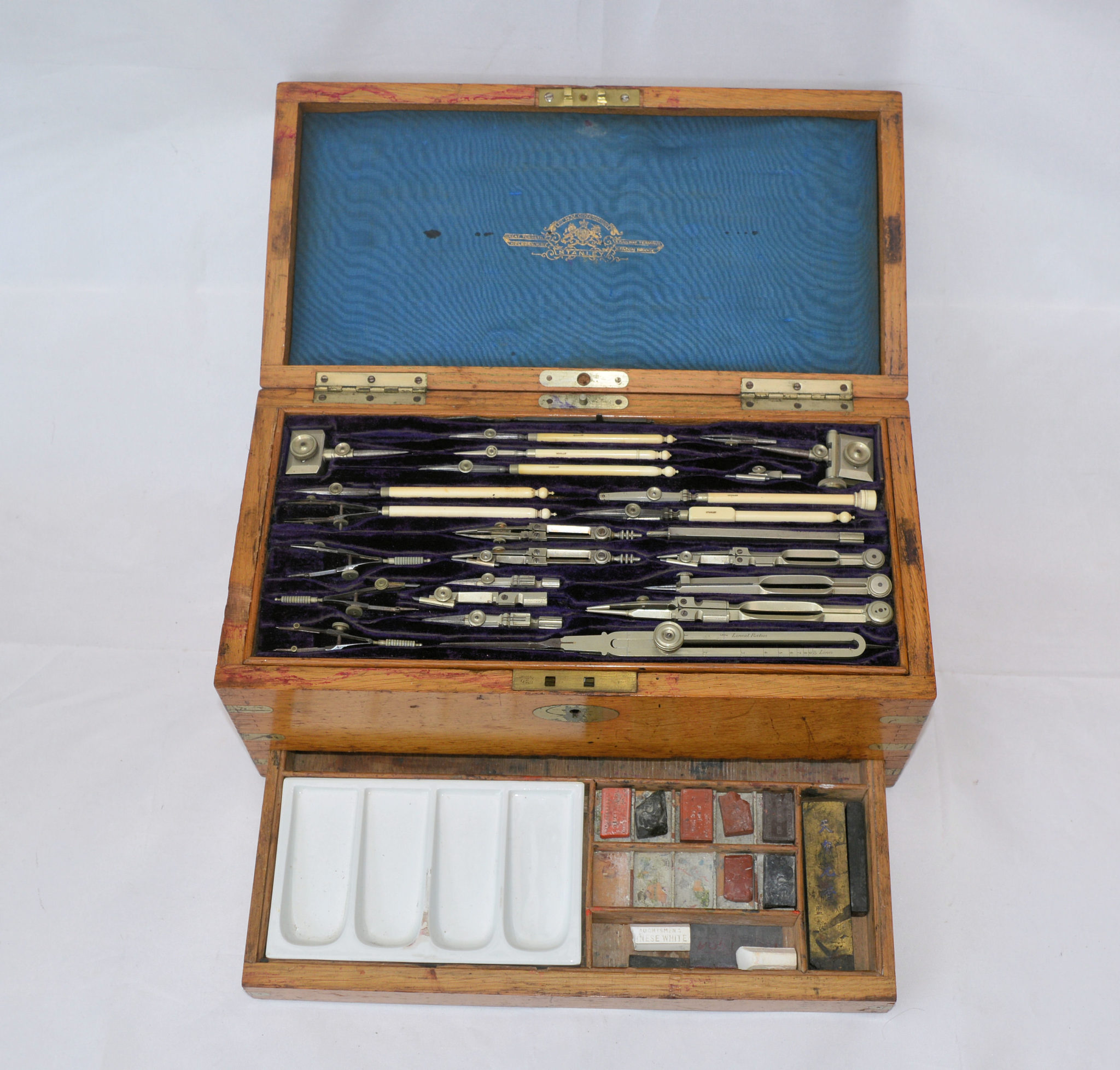 SOLD A large set of drawing instruments by Stanley. Fleaglass