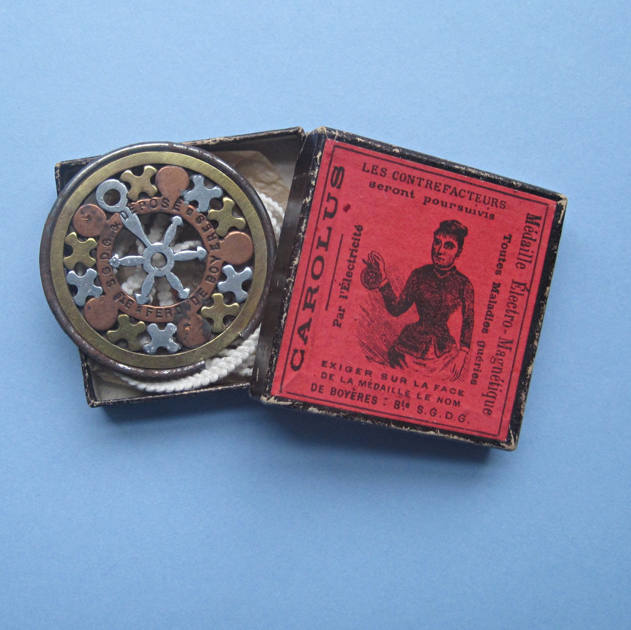 Ferdinand De Boyeres “Carolus” electro-magnetic battery: mint and boxed