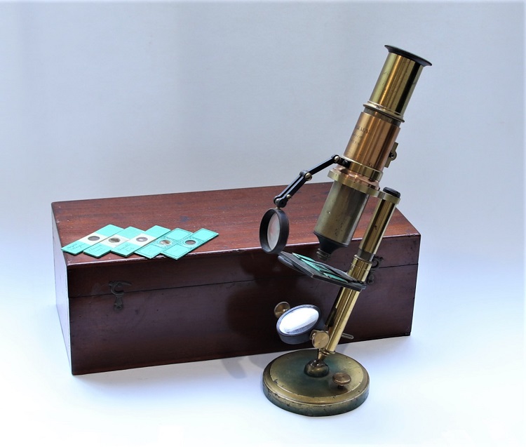 Large inclining microscope with pink brass by Verchaly from Anger, 1880s’