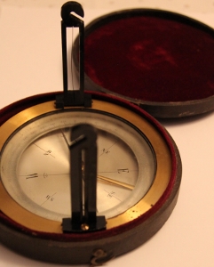 ~FINE LARGE SIGHTING COMPASS-SUSPENSION-MINING~