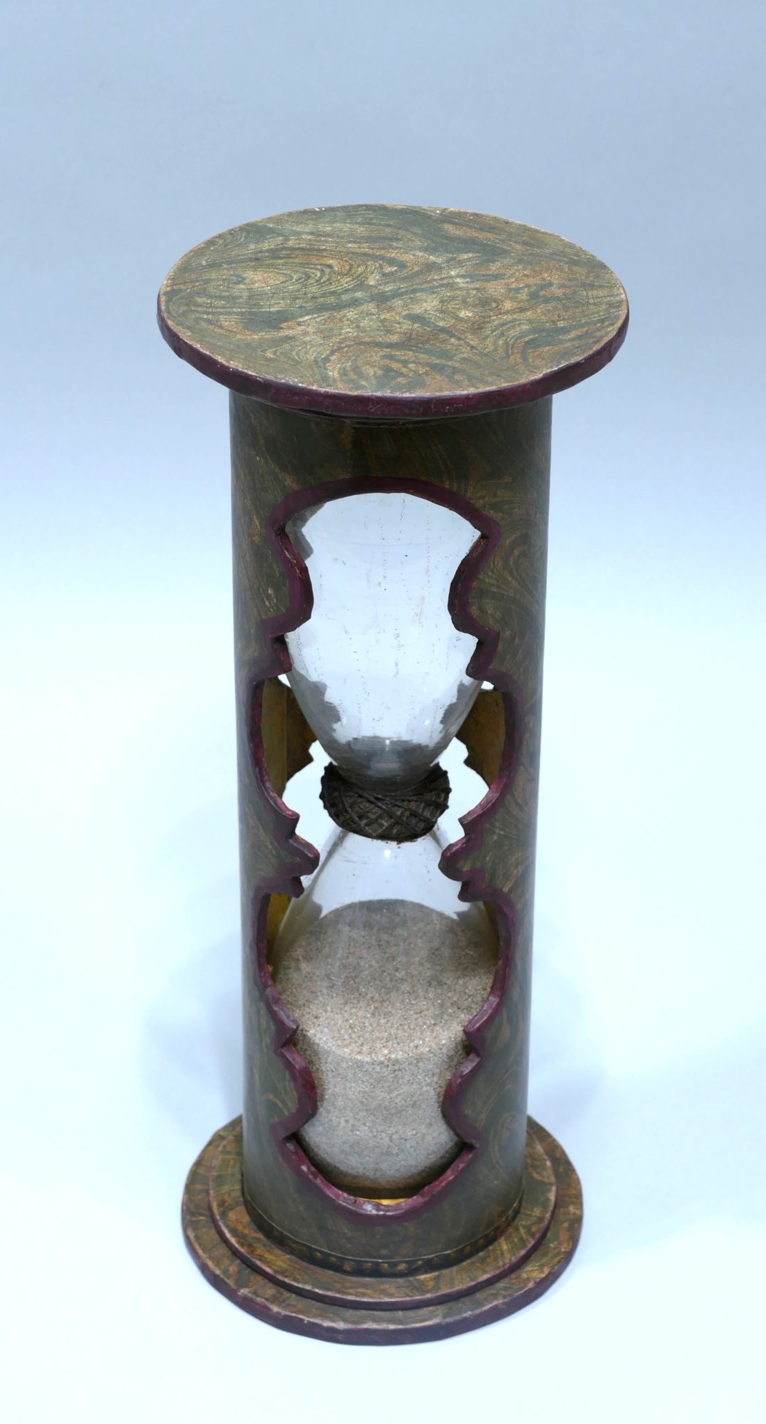 Large painted wood hourglass with paper made in France circa 1720/1730