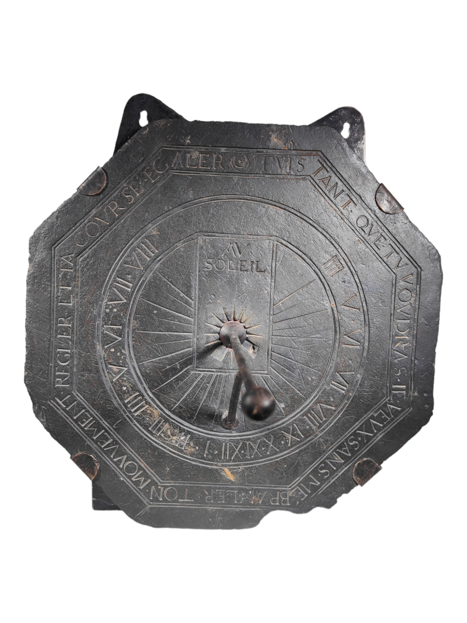 A FINE LARGE 17 TH CENTURY FRENCH SLATE OCTAGONAL SUNDIAL