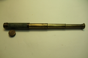 ~A GOOD UNSIGNED, EARLY 19TH CENTURY POCKET TELESCOPE IN RAY SKIN~