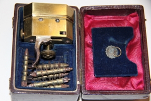 ~FINE SCARIFICATOR with EXTRA BLADES-CASED-EVANS, LONDON~