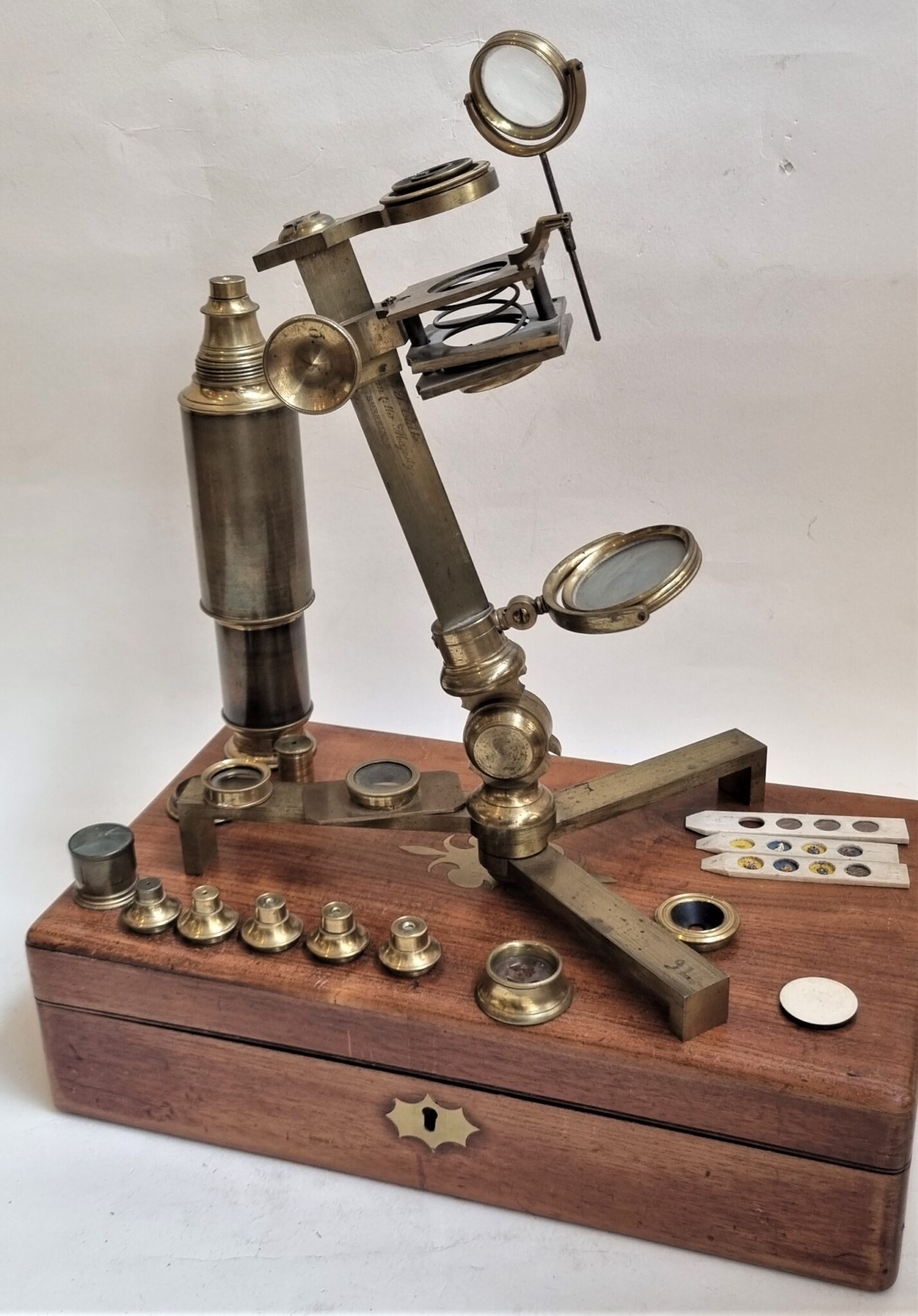 Cutts, Universal microscope, simple and compound, inspired by Carpenter’s microscope, England, circa 1830