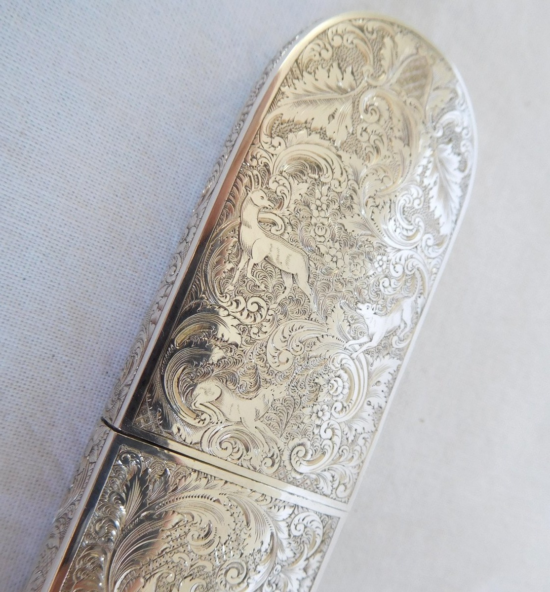 Silver Eyeglasses Case: A Masterpiece of Engraving