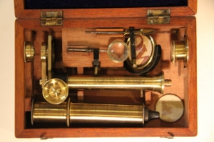 ~GOOD FRENCH? COPY OF A CARY/GOULD MICROSCOPE~