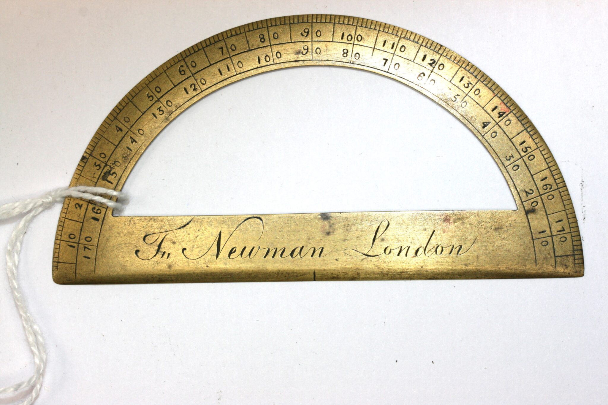 SMALL BRASS PROTRACTOR by JOHN FREDERICK NEWMAN (1782-1860 )  DIAM; 3.25 IN. ( 84 mm ), GOOD COND.