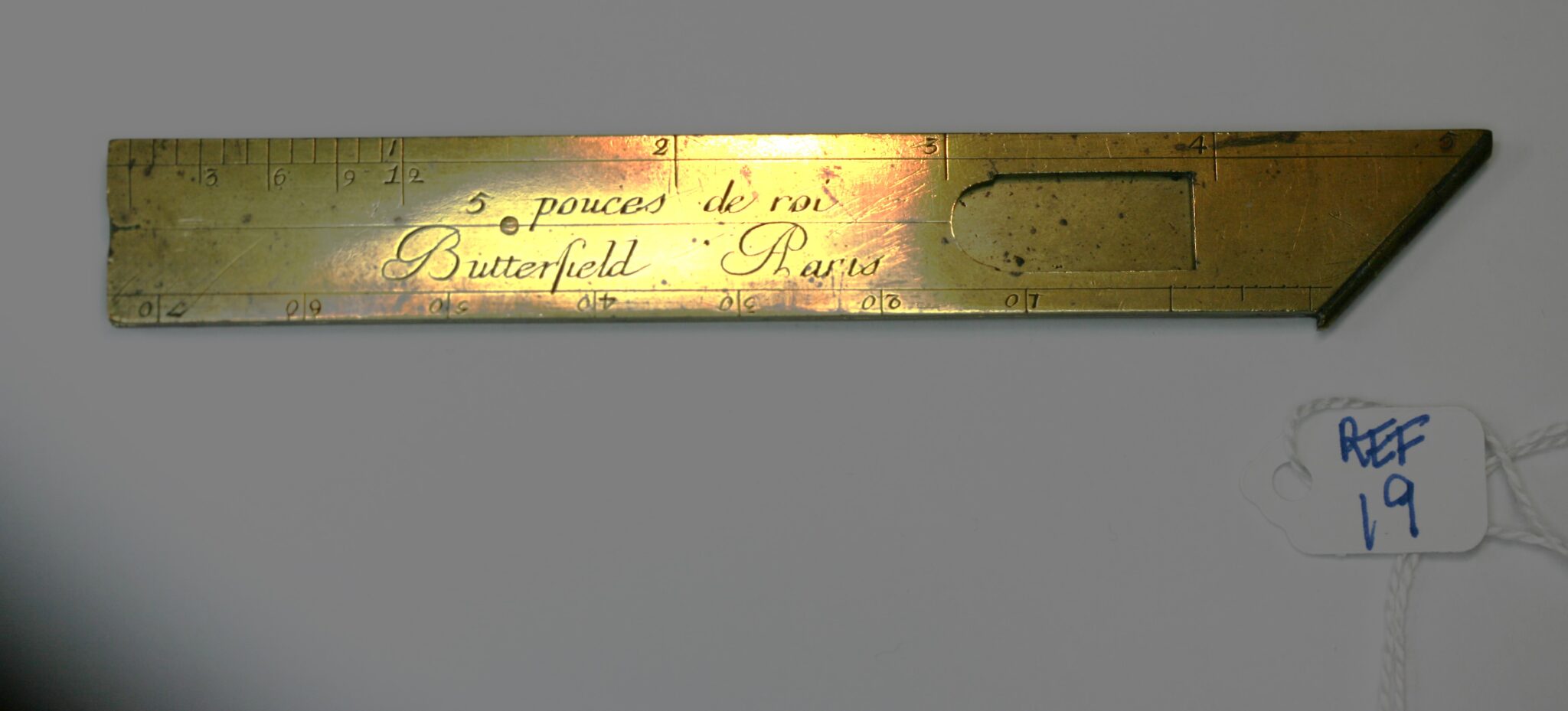 BRASS BUTTERFIELD FOLDING SQUARE RULE ,C 1680 , CLOSED 5.5 IN. ( 136mm ) LONG, GOOD COND.