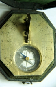 ~BRASS OCTAGONAL SUNDIAL/COMPASS-FRENCH-CASED~