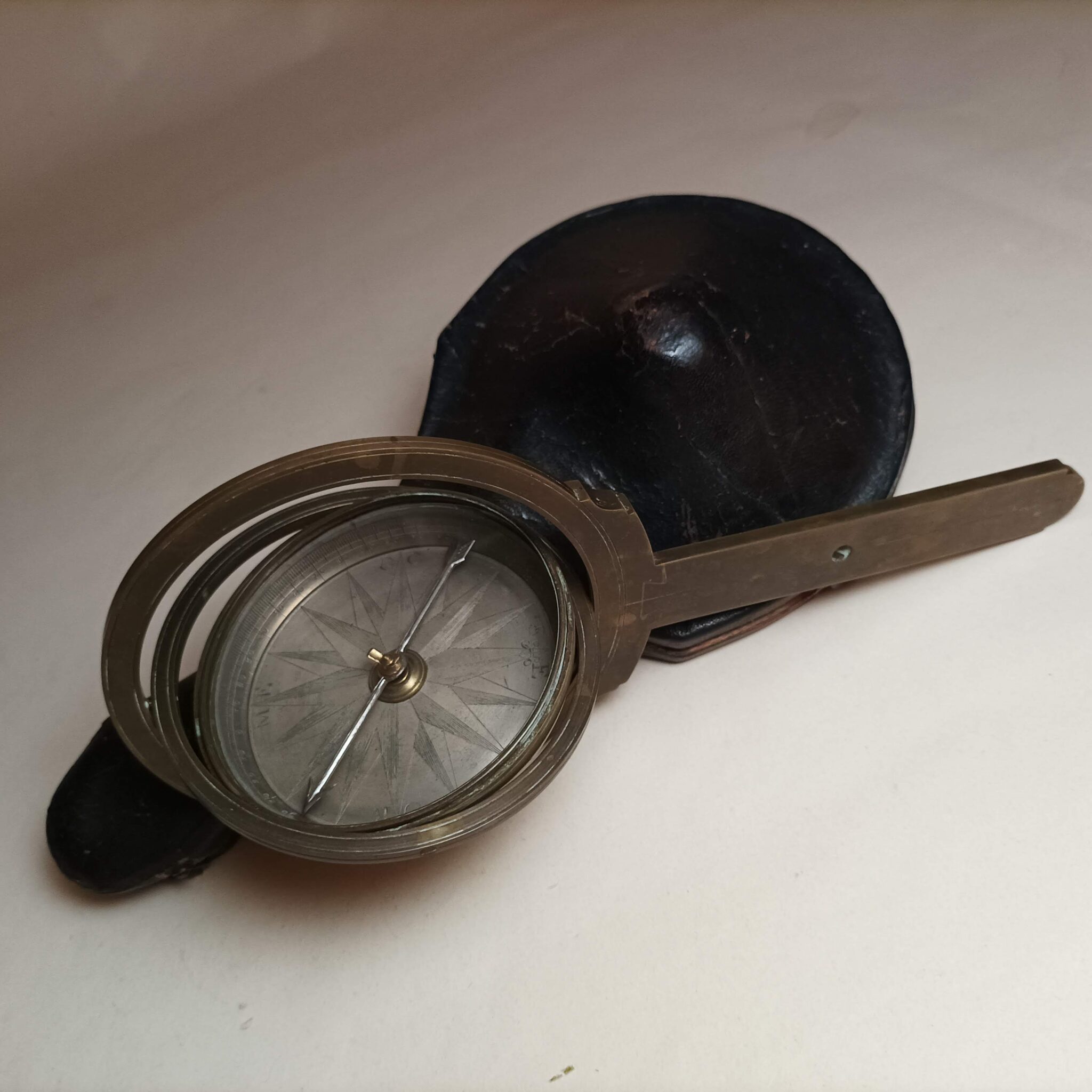 EARLY GIMBALLED PLANE TABLE COMPASS mid-18th