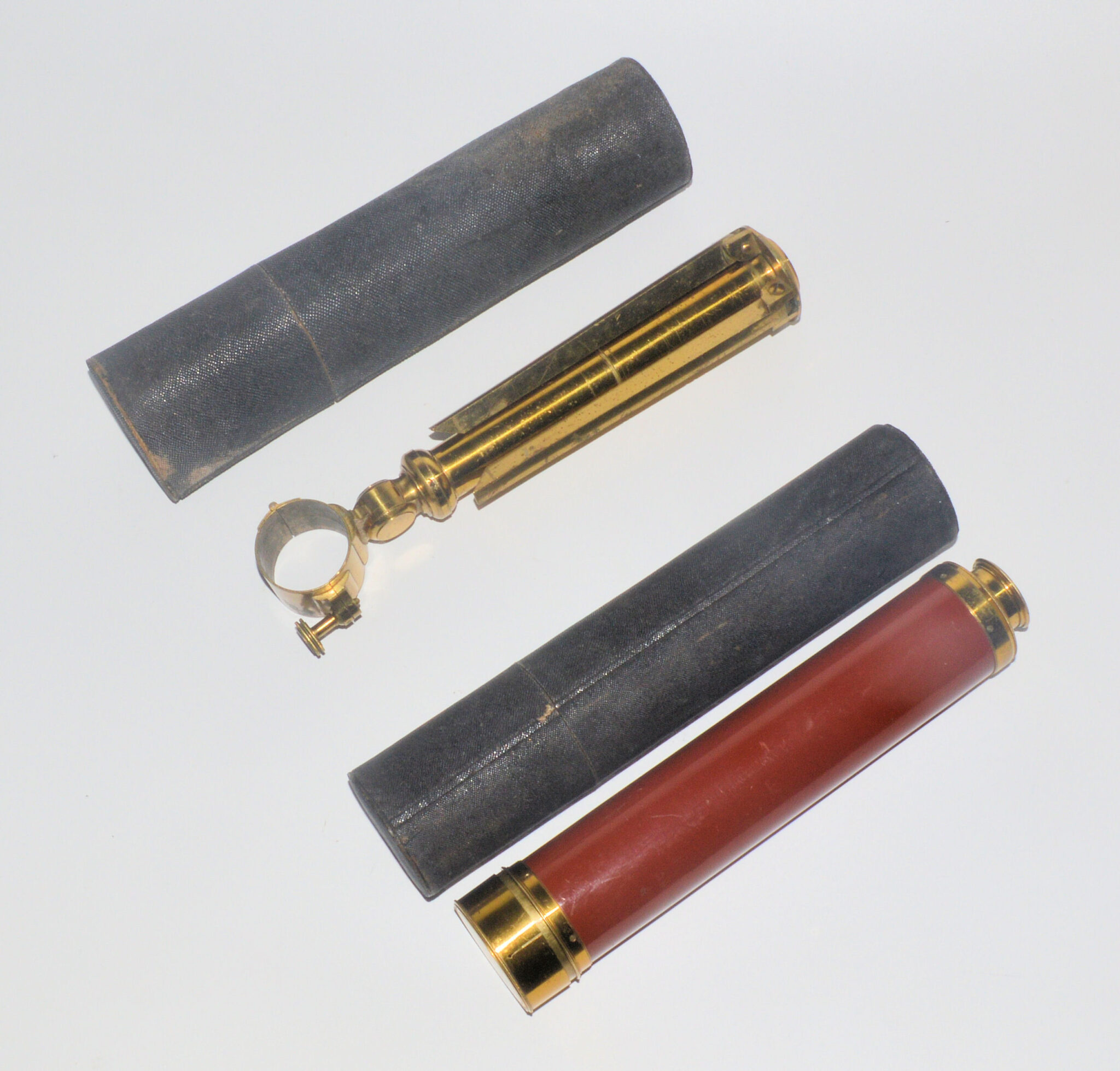 Portable telescope & stand in sharkskin cases – Dollond.