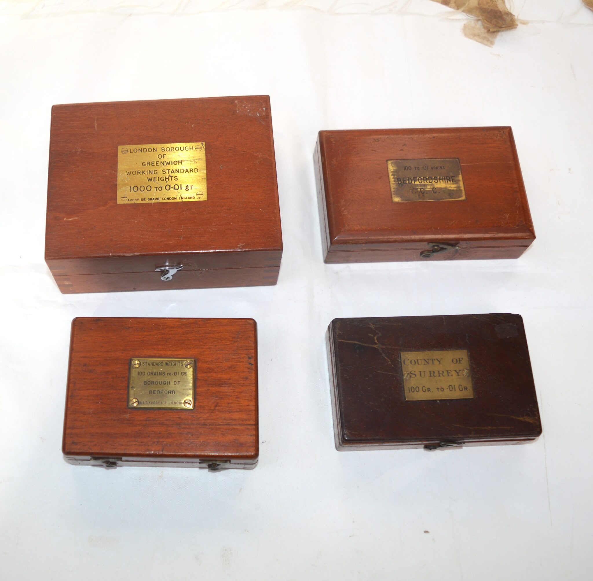 4 x U.K. trading standards small weights & measure.