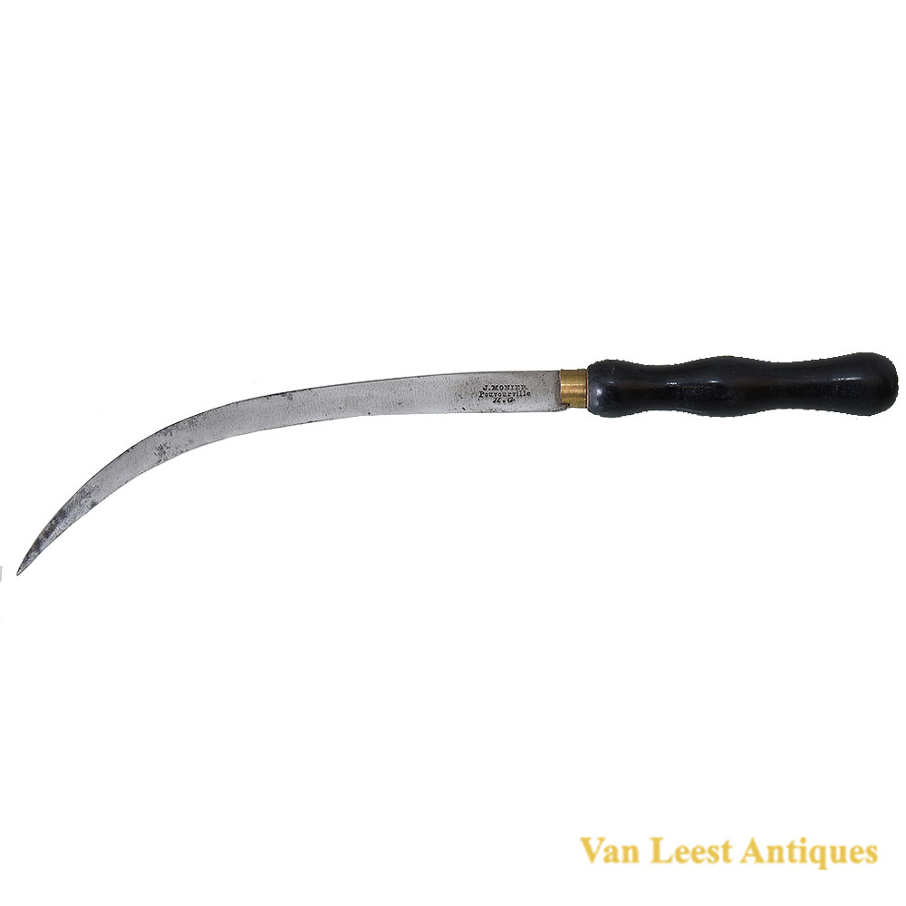 Curved amputation knife signed ‘J.Monier Pouvourville H.G’, c. 1800