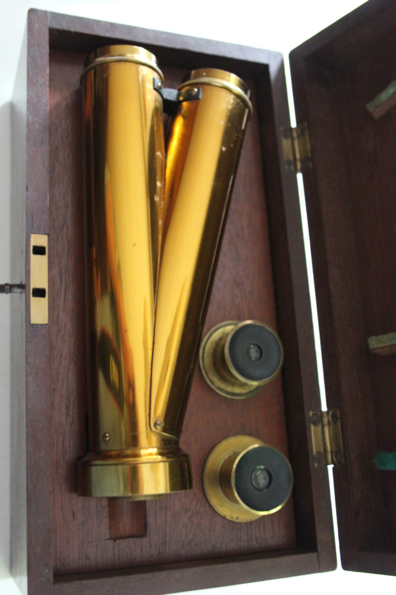 ~FINE BINOCULAR HEADSTOCK + EYEPIECES-JAMES SMITH~