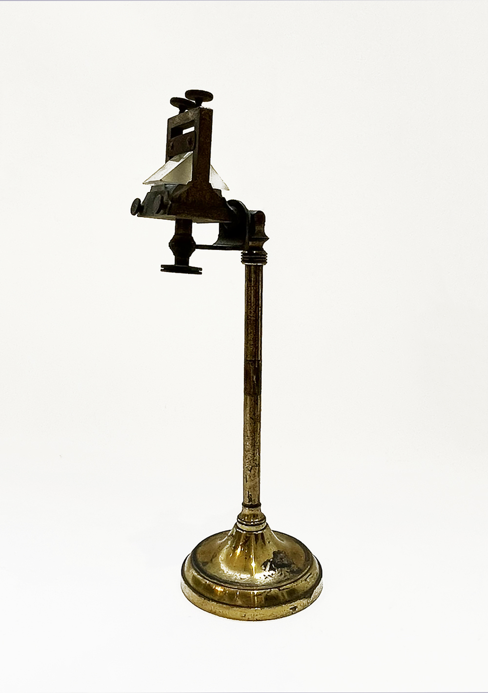 A Newton prism for light diffraction by Soleil, circa 1840