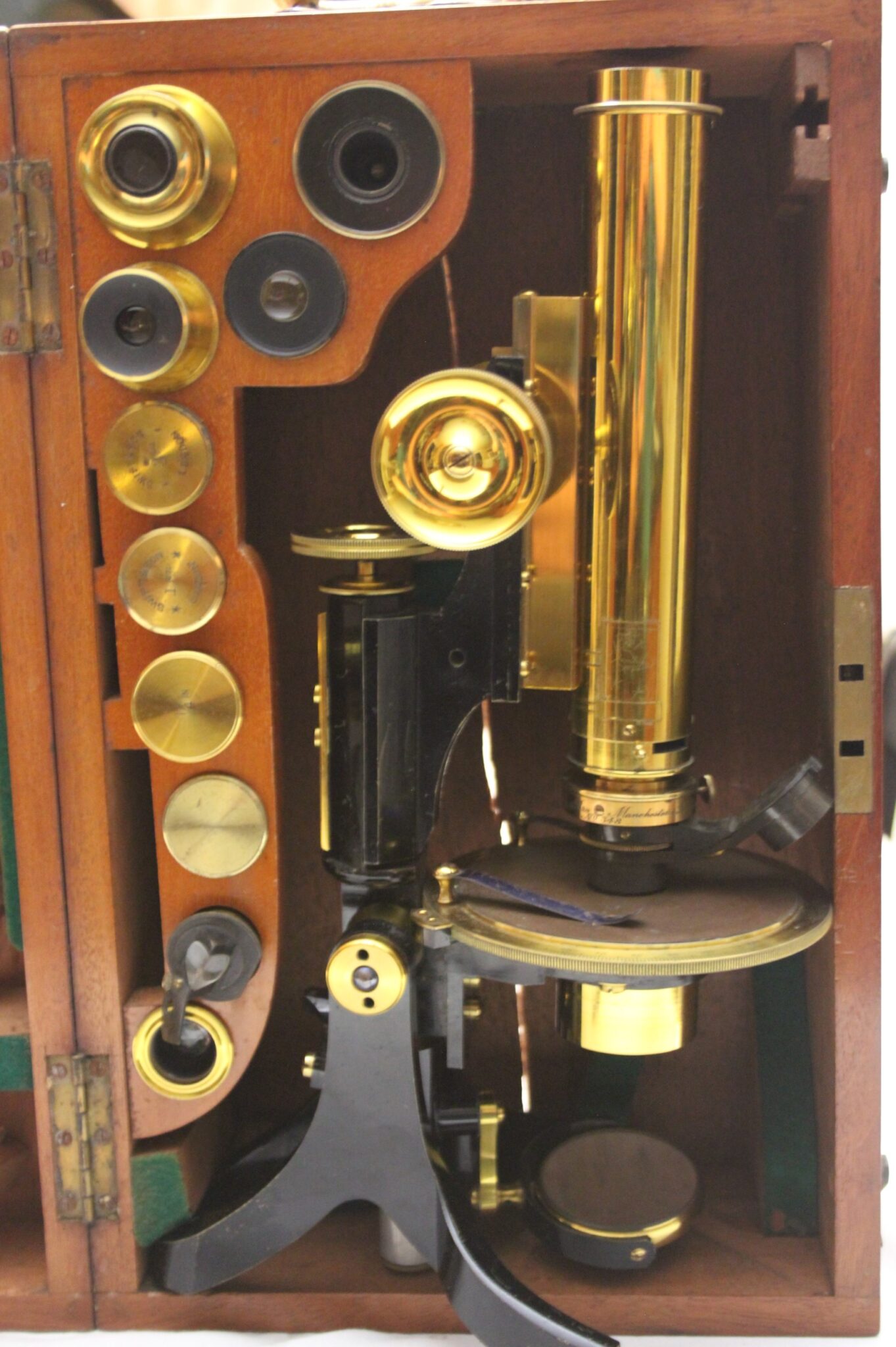 ~EXCELLENT ADVANCED STUDENT PETROGRAPHIC MICROSCOPE-SWIFT~