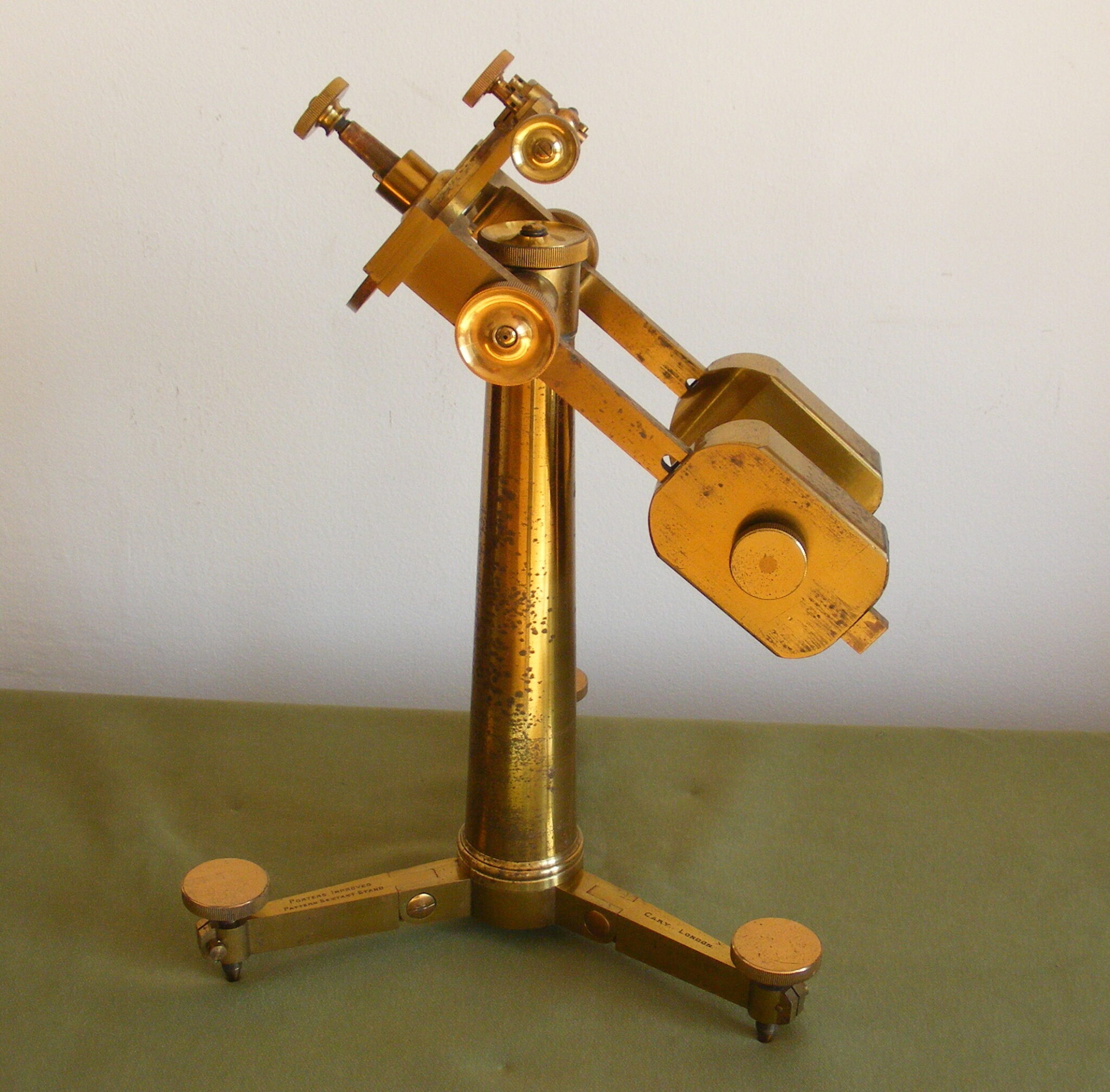FINE CARY SEXTANT STAND