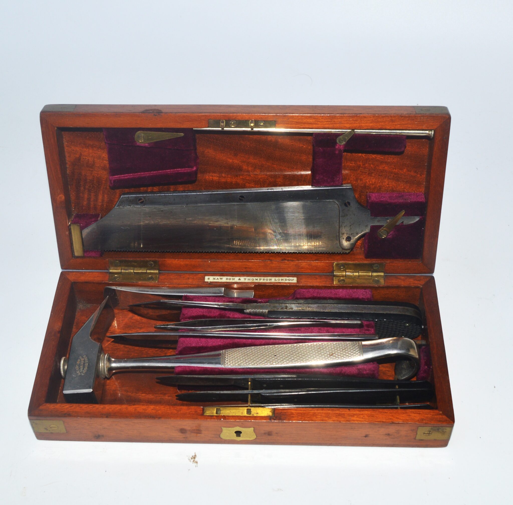 Surgical instrument set – S. Maw, Son & Thompson..