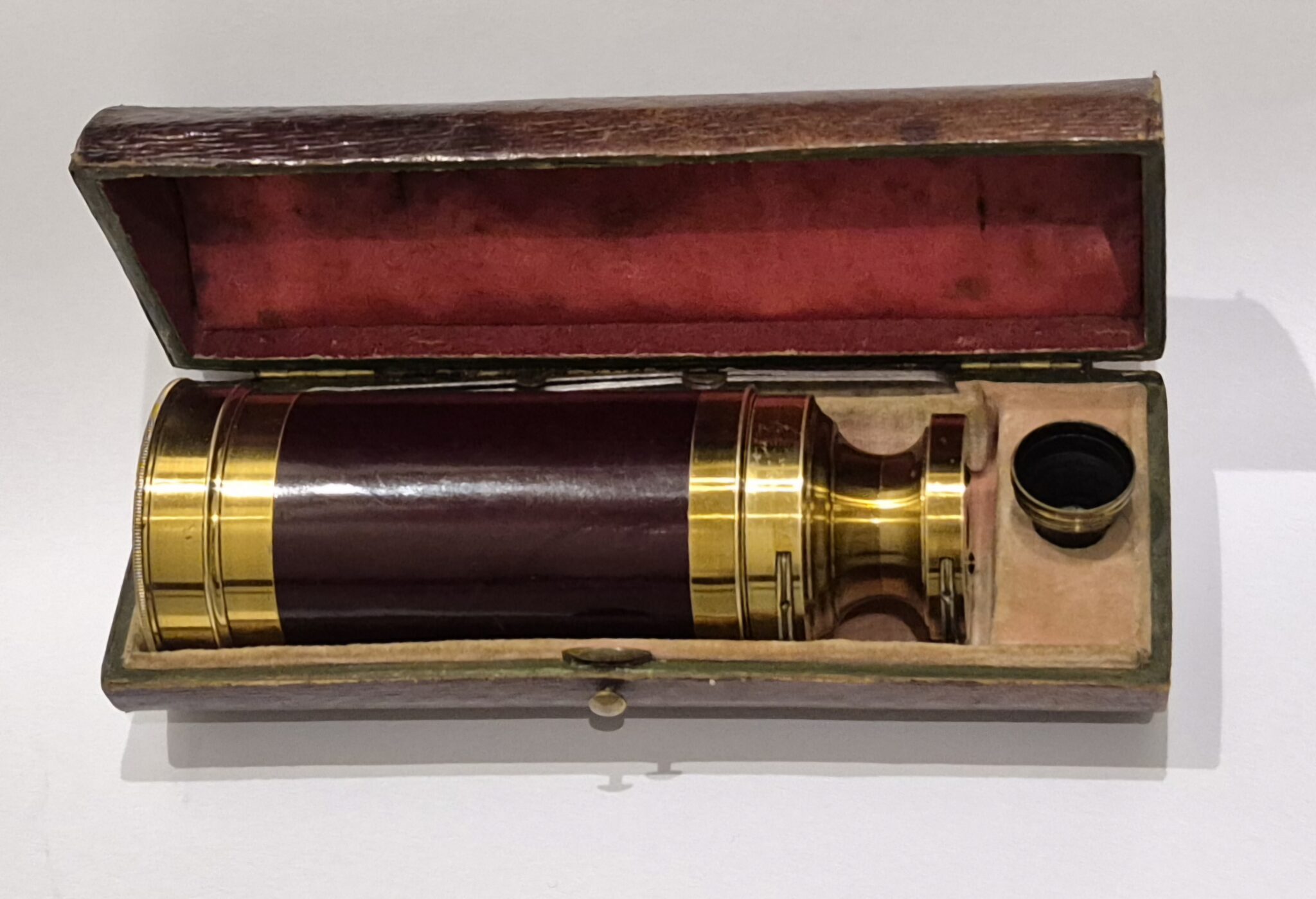 Exceedingly rare form of a microscope-telescope compendium, France, circa 1850