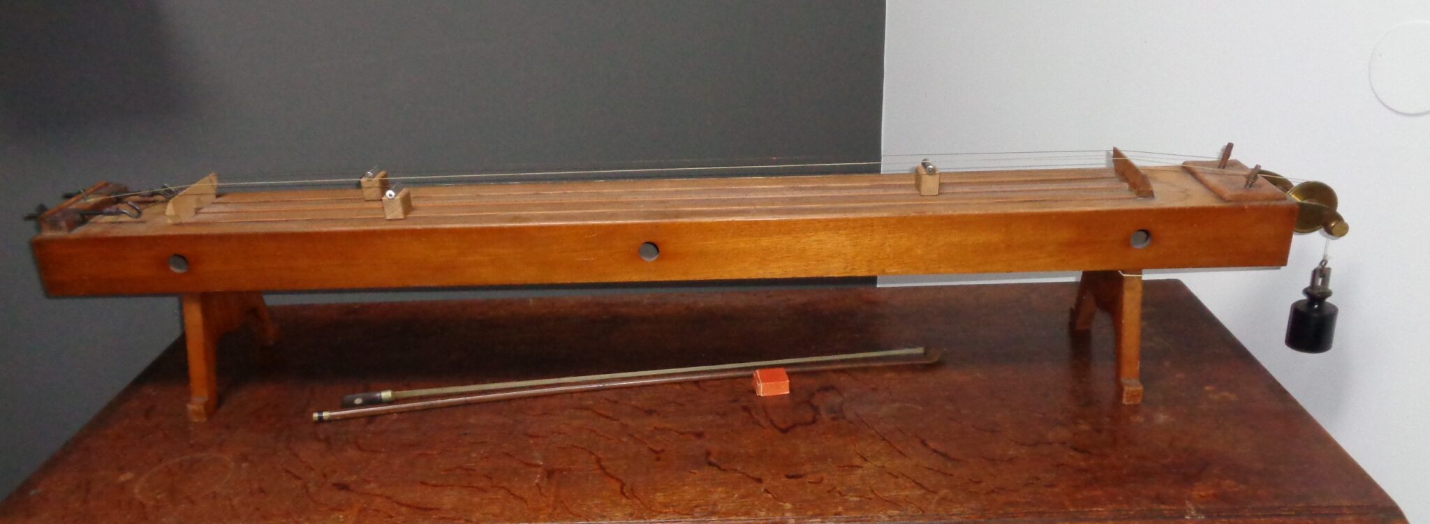 The monochord instrument by Kipp Holland