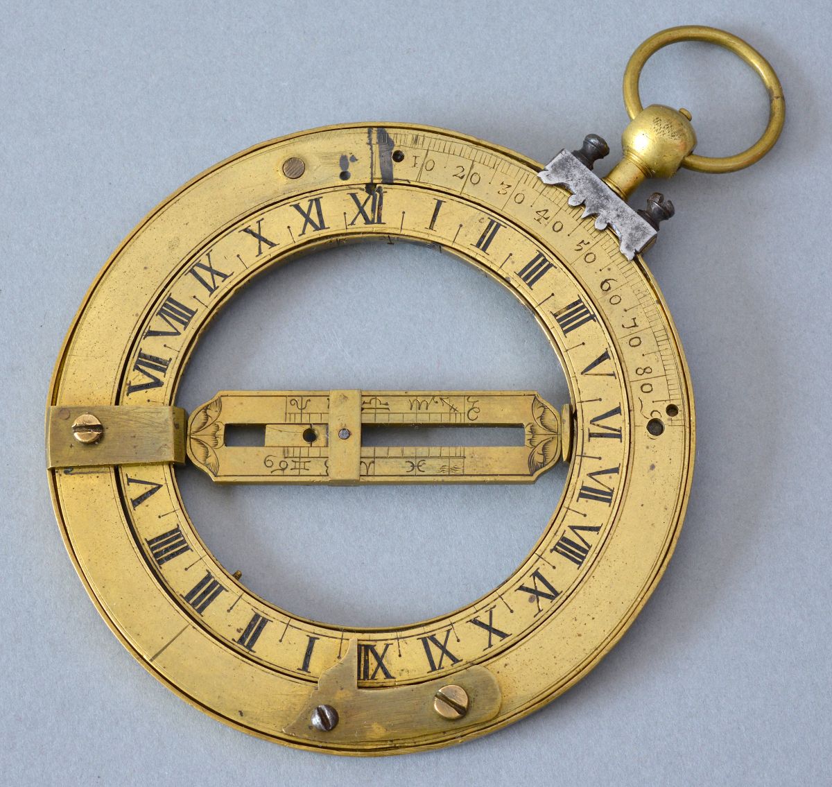 Equinoctial ring made of brass and steel made in Italy circa 1750 Anneau-equinoxial-18eme-DexAL3-01001 Equinoctial ring made of brass and steel made in Italy circa 1750