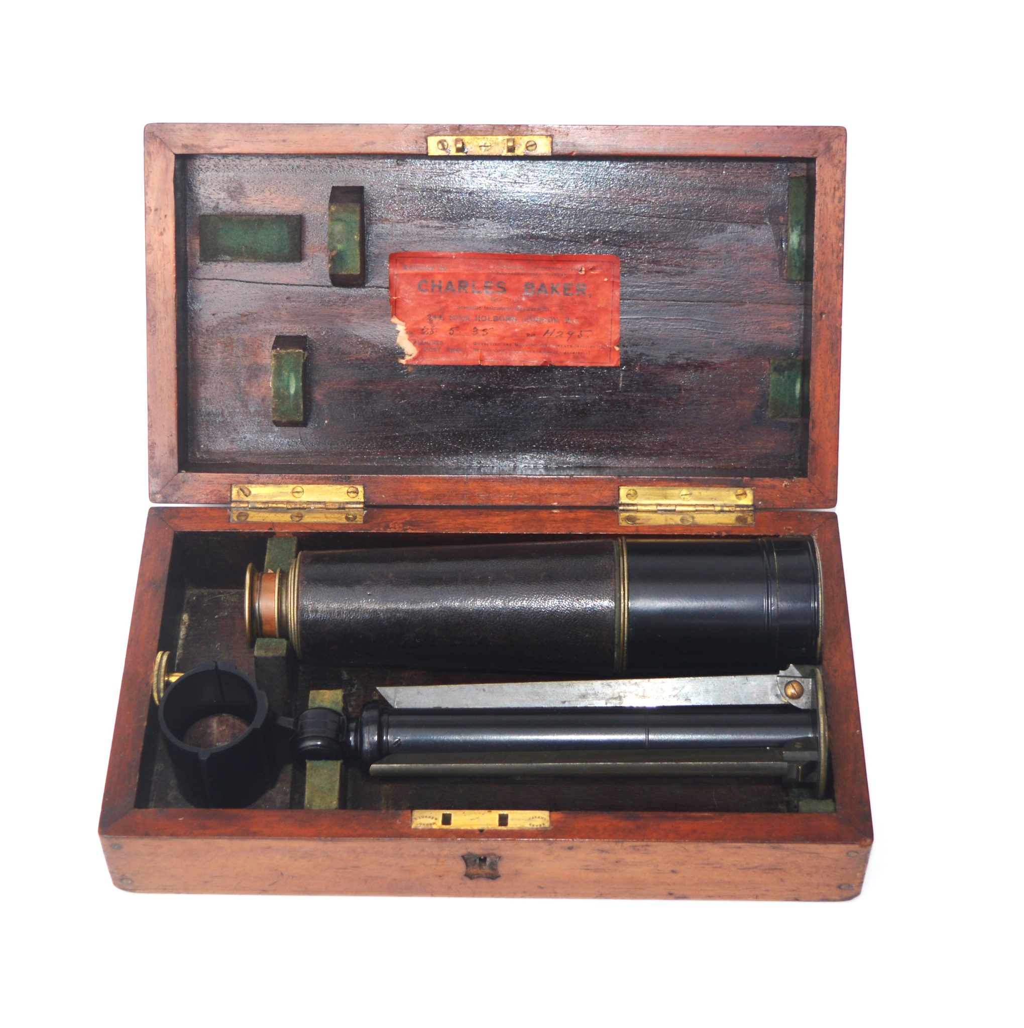3 draw portable telescope in case – Baker, London.