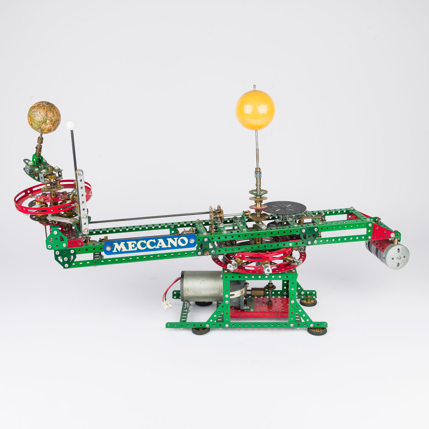 Meccano mechanical orrery