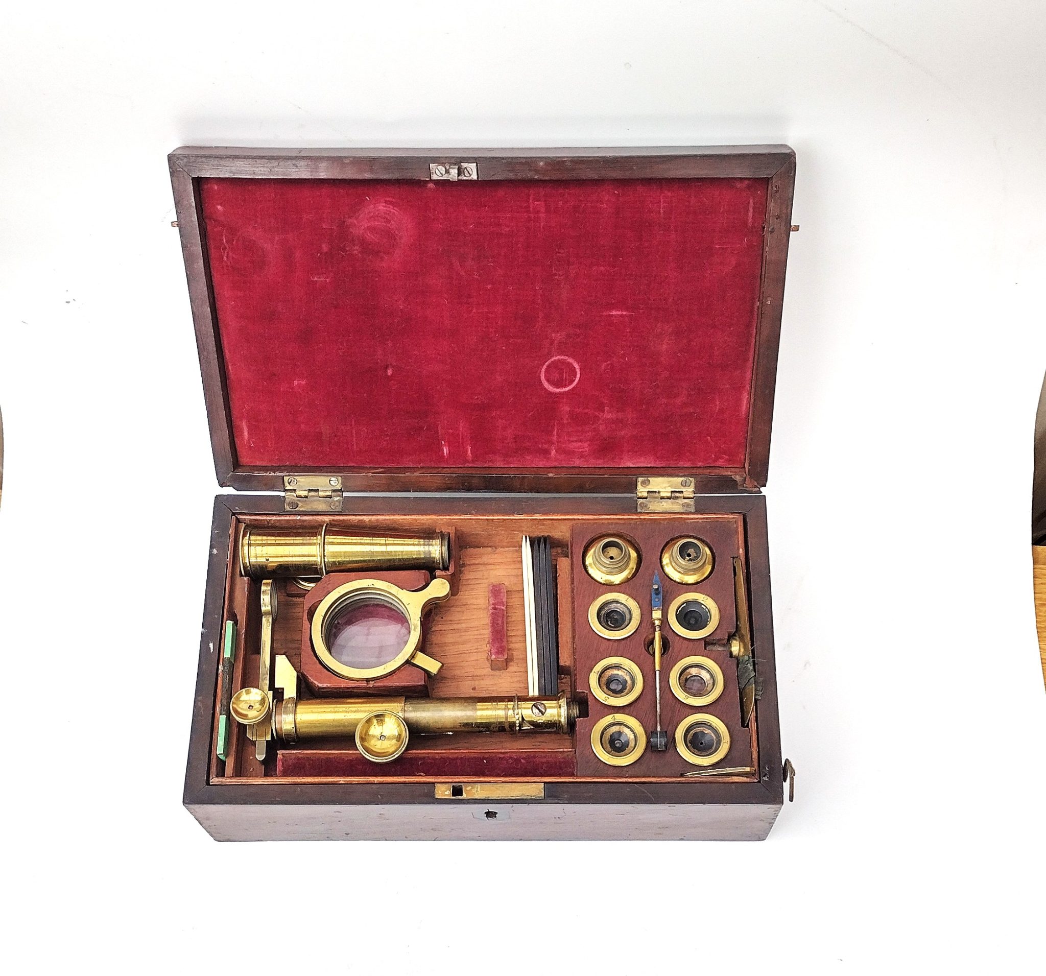 Travelling microscope – Robert Bancks for repair.