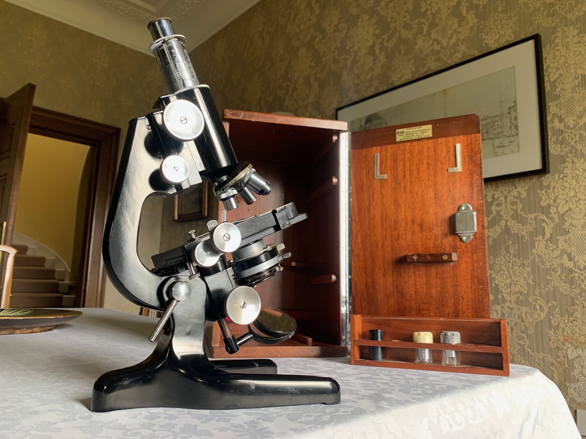 Vintage W. Watson & Sons Ltd, Service I Research Microscope #110568 c1952, Cased