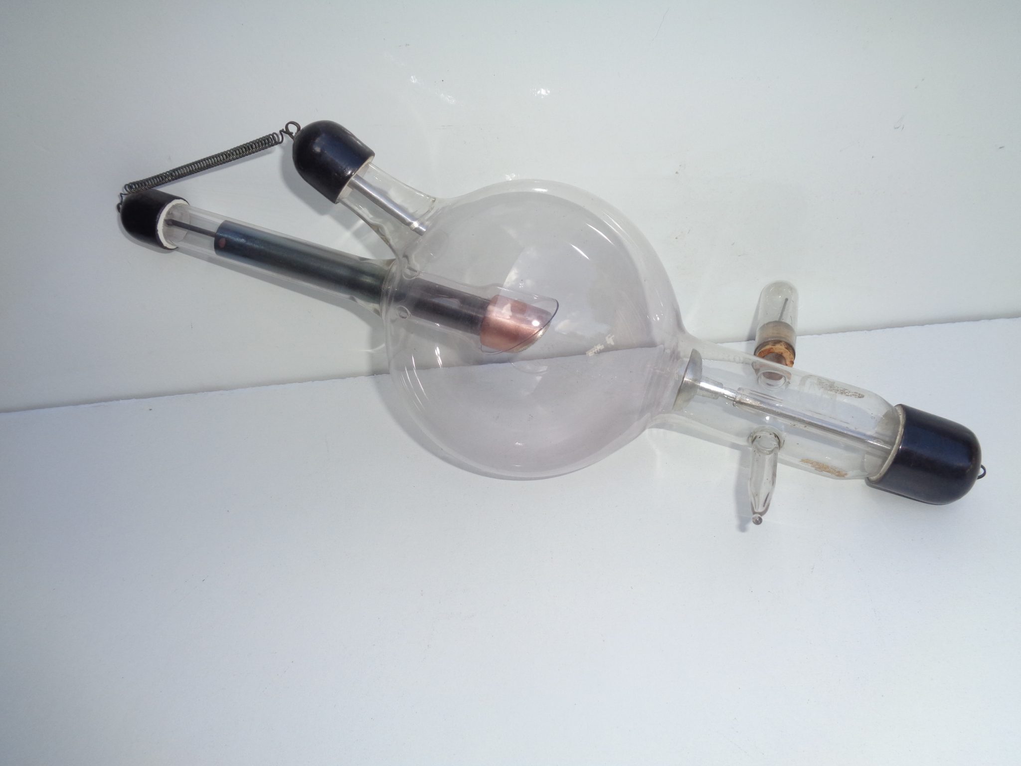 An X-ray tube by Emile Gundelach, ca. 1900 DSC00050 An X-ray tube by Emile Gundelach, ca. 1900