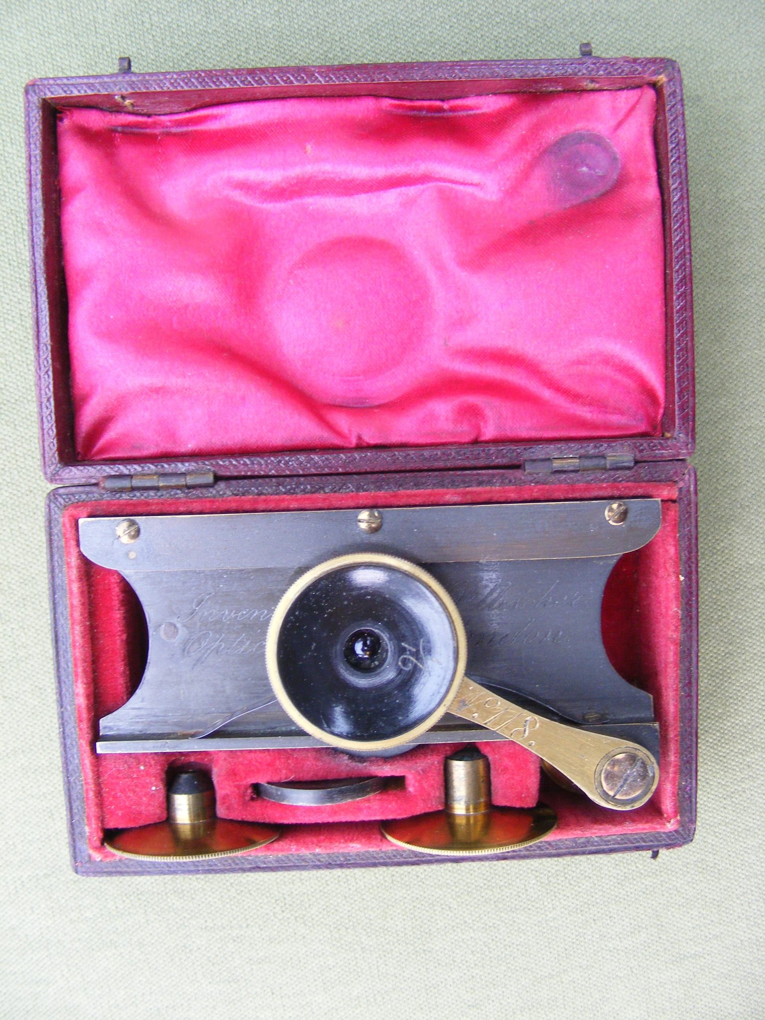 FINE EXAMPLE OF MORITZ PILLISCHER’S LENTICULAR POCKET MICROSCOPE
