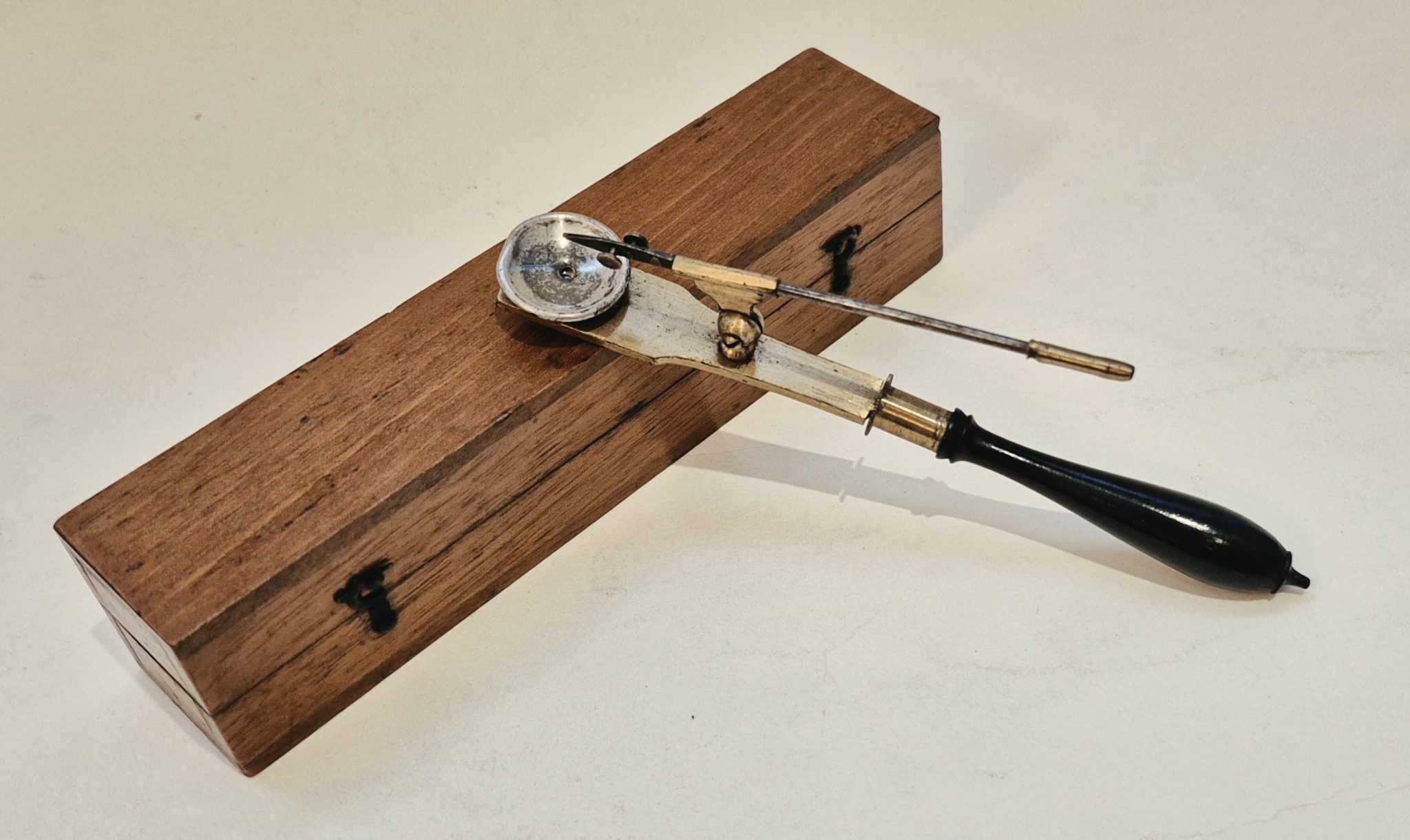 A early 19th century simple microscope